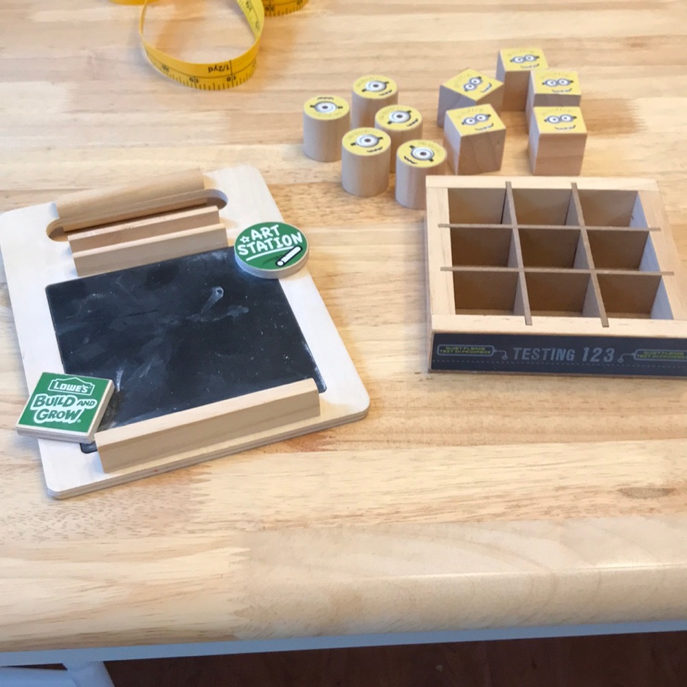 🍀2 for $10 Sale☘️Wooden toy set chalkboard and tic tac Despicable me 2 set